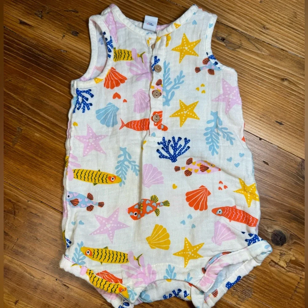 EUC Old Navy Unisex Cotton‎ Sleeveless Henley Romper 12-18 month sea life print